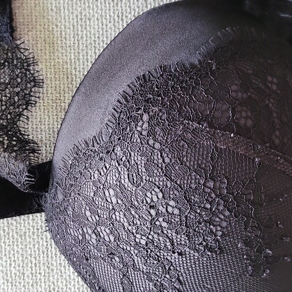 VICTORIA'S SECRET bra  size 34 D - Picture 5 of 11